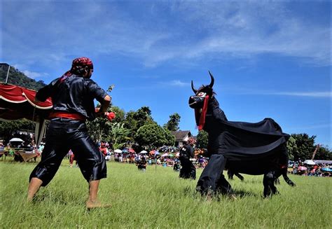 Kesenian Bantengan Khas Mojokerto yang Unik dan Menarik - Turisian.com