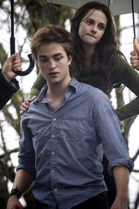 Edward Cullen and Bella Swan - Twilight Movie Photo (2533408) - Fanpop