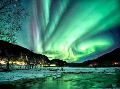 Auroras Boreales Este impresionante fenómeno que ocurre cuando las partículas del viento toman ...