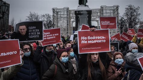 Tens of Thousands Protest Arrest of Russian Opposition Leader - The New York Times