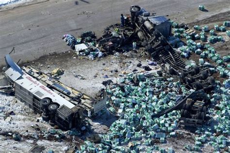 Dad reveals full horror of Humboldt Broncos junior ice hockey bus crash as he desperately tried ...