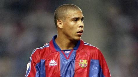 Ronaldo never wanted to leave Barcelona & had new contract agreed ...