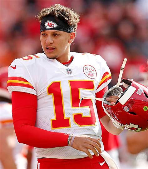 Patrick Mahomes contract details: Salary, Bonus & 'half-billion' dollar ...