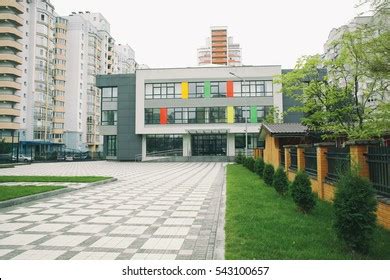 Exterior Modern School Building Stock Photo 543100657 | Shutterstock