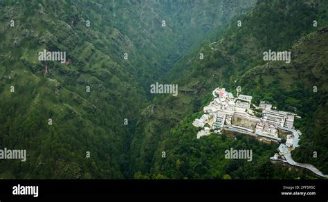 Vaishno devi temple in Jammu, India Stock Photo - Alamy