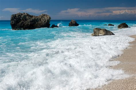 File:20100726 Kalamitsi Beach Ionian Sea Lefkada island Greece.jpg - Wikipedia