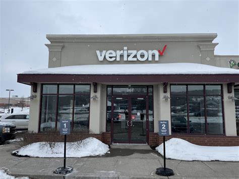 Cortland, New York: Verizon Store