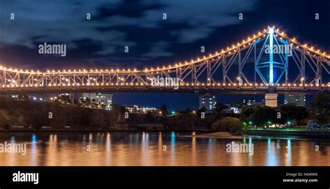 Brisbane, Story Bridge at night Stock Photo - Alamy