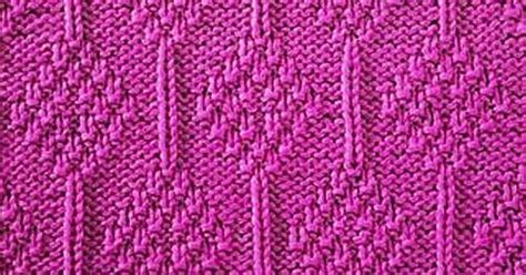 Knitting Galore: Saturday Stitch: Moss Stitch Diamonds