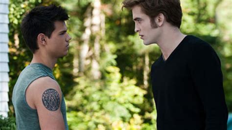 [VIDEO] Edward & Jacob Fight — New ‘Breaking Dawn’ Deleted Scene ...