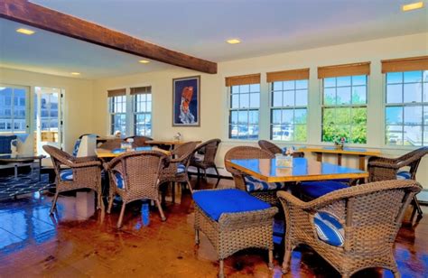 Harborside Inn-Newport (Newport, RI) - Resort Reviews - ResortsandLodges.com