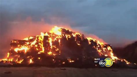 Nearly 1,000 tons of hay burning in Fresno County - ABC30 Fresno