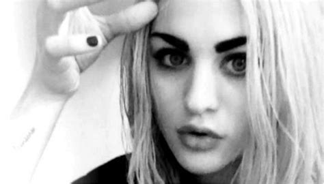 Frances Bean Cobain teases another original song