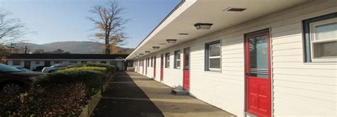 Monument Mountain Motel | Budget Motel in Great Barrington MA