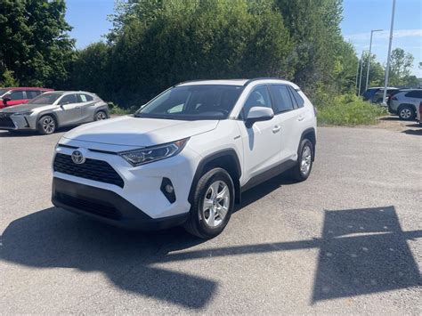 Toyota RAV4 Hybrid | Toyota RAV4 Hybrid for sale | St-Raymond Toyota