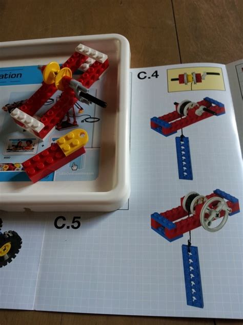 LEGO Simple Mechanisms Projects using WeDo Sets | OER Commons