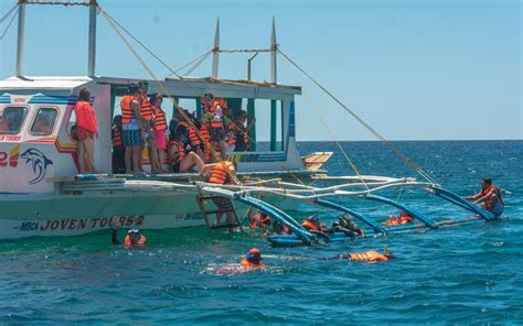 Group Island Hopping | Boracay Experience | Explore and Enjoy