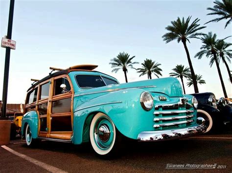 Pin by Shel E. on treadlightly_livesimply | Beach cars, Beach cruiser, Woody wagon