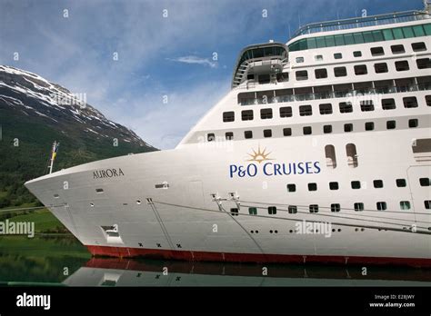 P&O cruise ship Aurora Stock Photo - Alamy