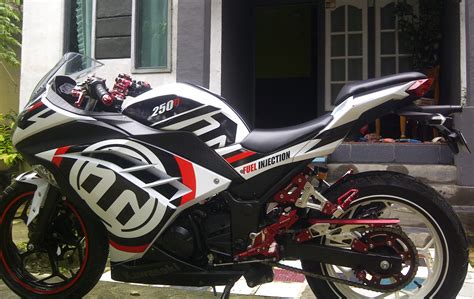 Kumpulan 96 Gambar Stiker Motor Keren Terbaik | Motor Jepit