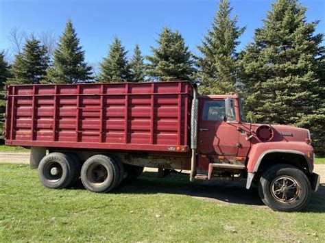 Ford L9000 Farm Grain Truck - $11500 (Pelican Rapids) | Cars & Trucks For Sale | Fargo, ND | Shoppok