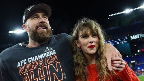 Taylor Swift Reportedly Wrote ‘At Least’ Two Songs About Travis Kelce ...