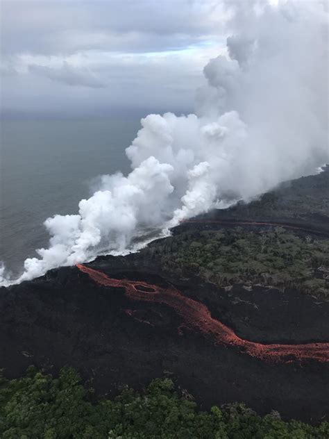 Kilauea’s lava is now spilling into the ocean. Here’s why that’s dangerous | PBS News