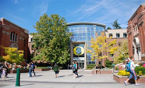 University of Oregon; Eugene, OR - Stamps Family Charitable Foundation