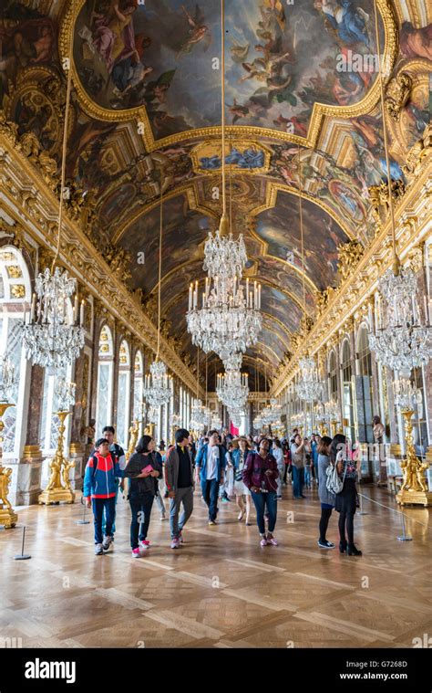 Versailles hall of mirrors hi-res stock photography and images - Alamy