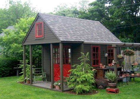 35 Beautiful Backyard Shed Landscaping Ideas - MAGZHOUSE