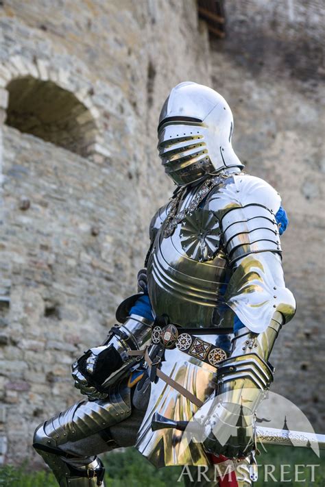 Medieval Knight Gothic Plate Armour Kit | Medieval knight, Medieval armor, Armor