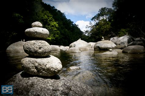 Travel Photo Of The Week - Stone Stacks, Australia | Backpacker Banter