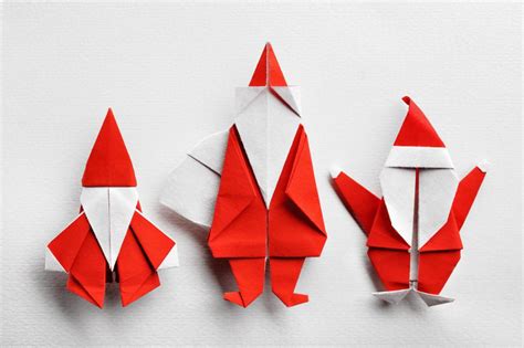 What Are the Different Types of Origami Christmas Crafts?
