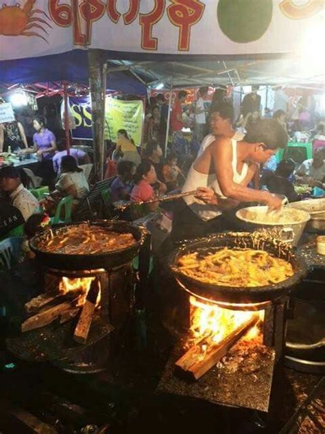 Street food Yangon during full moon day Thadingyut festival fell on 28 ...