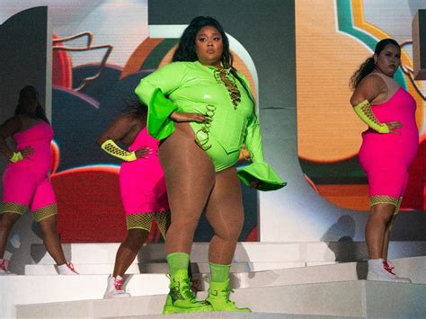 Lizzo Accused Of Weight-Shaming, Sexual Harassment By Backup Dancers ...