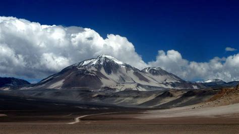 13-day Ojos del Salado volcano ascent. 13-day trip. Certified leader