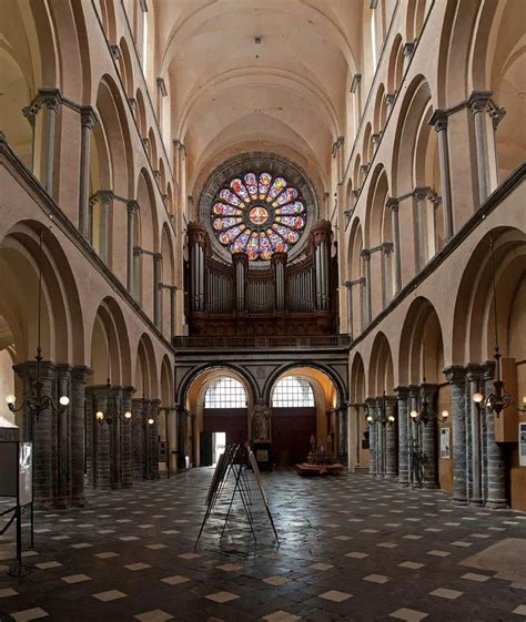 Tournai Cathedral | Wondermondo