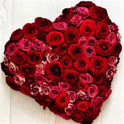 Red Roses Heart, Flowers & Gifts Milan, buy at a price of 300 EUR ...