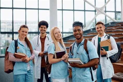 The top 12 Nursing scholarships to study in the United States | by Confidence Amah | Medium