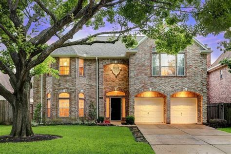 Bellaire, TX Real Estate - Bellaire Homes for Sale | realtor.com®