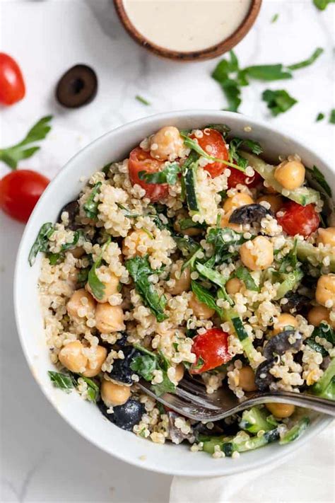 Healthy Quinoa Bowls: 6 Delicious Ways (2023)