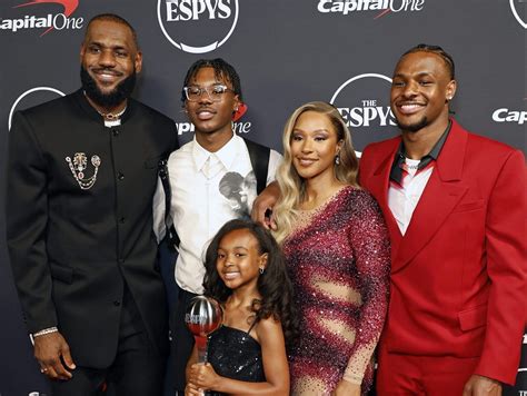 Who is LeBron James' daughter Zhuri James? Everything about Bronny ...