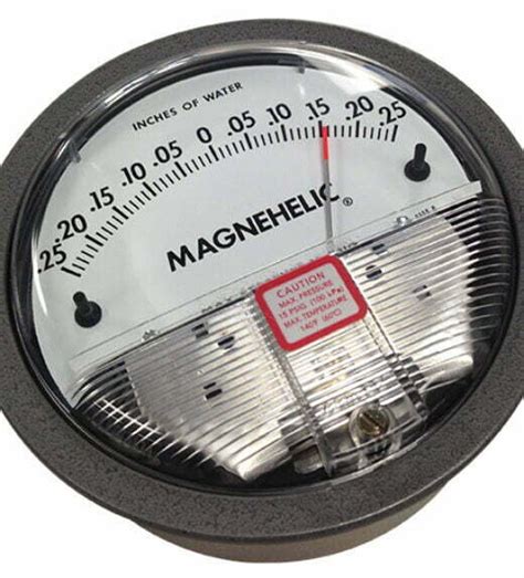 Dwyer Series 2000 Magnehelic Gauge | Overspray Market