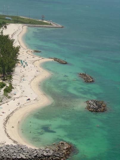 Fort Zachary Taylor Beach Snorkeling, Paradise Beach At Fort Zachary ...