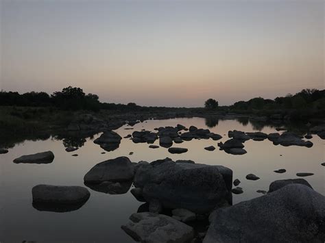 Peaceful morning on the Llano River, Llano TX [OC][2048x1536] : r/EarthPorn