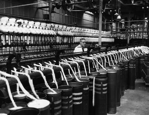 Fascinating photos of Lancashire's lost cotton mills and workers through the decades - LancsLive