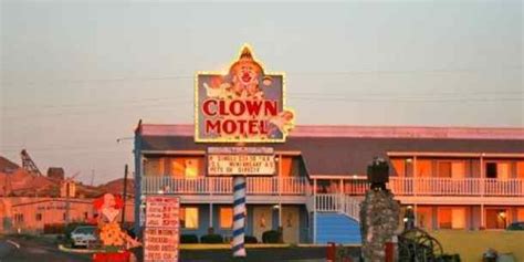 CLOWN MOTEL is Haunted by, well... CLOWNS | Horror Society