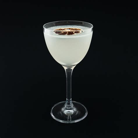 Kamikaze Recipe - Cocktails & drinks online - Drinkoteket