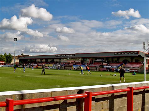 Dagenham & Redbridge FC – Wikipedia