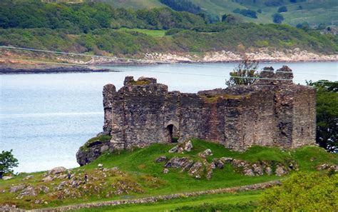 14 Oldest Castles in Scotland - Oldest.org